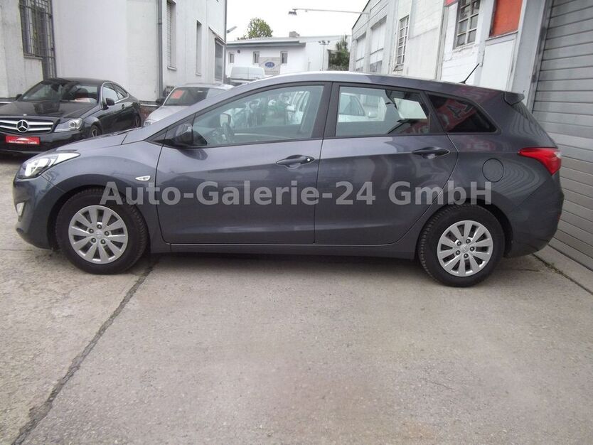 Hyundai i30 110.400 km 8.799 € Berlin 12277