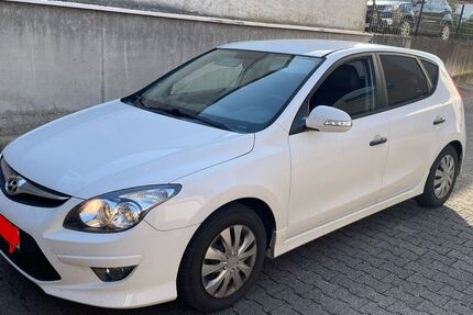 Hyundai i30 166.000 km 3.000 &euro; Kirchardt 74912