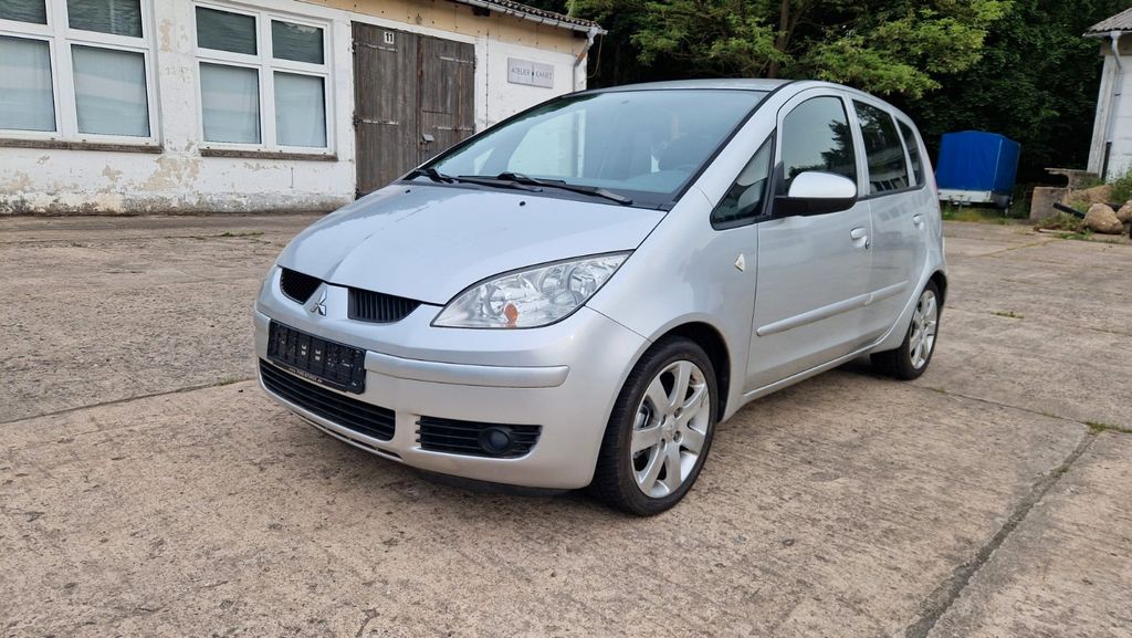 Mitsubishi Colt 82.000 km 2.300 &euro; Neuruppin 16816