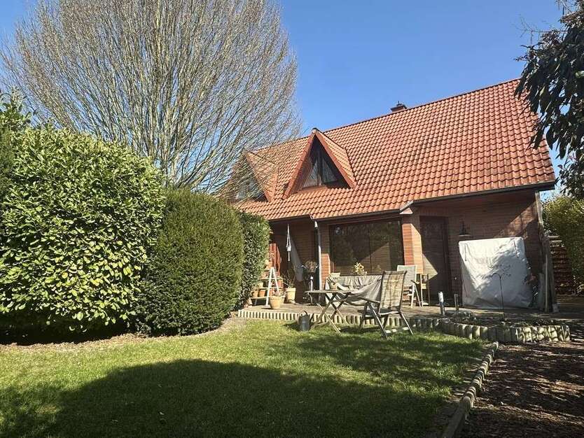 Haus zum Kaufen in Oldenburg Bümmerstede 379.000 € 119.57 m²