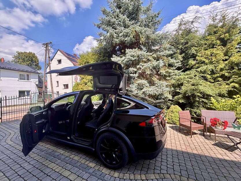 Tesla Model X 34.000 km 59.550 € Rohrbach 85296