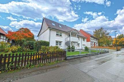 Mehrfamilienhaus mit 3 WE - vermietet 8 zimmer