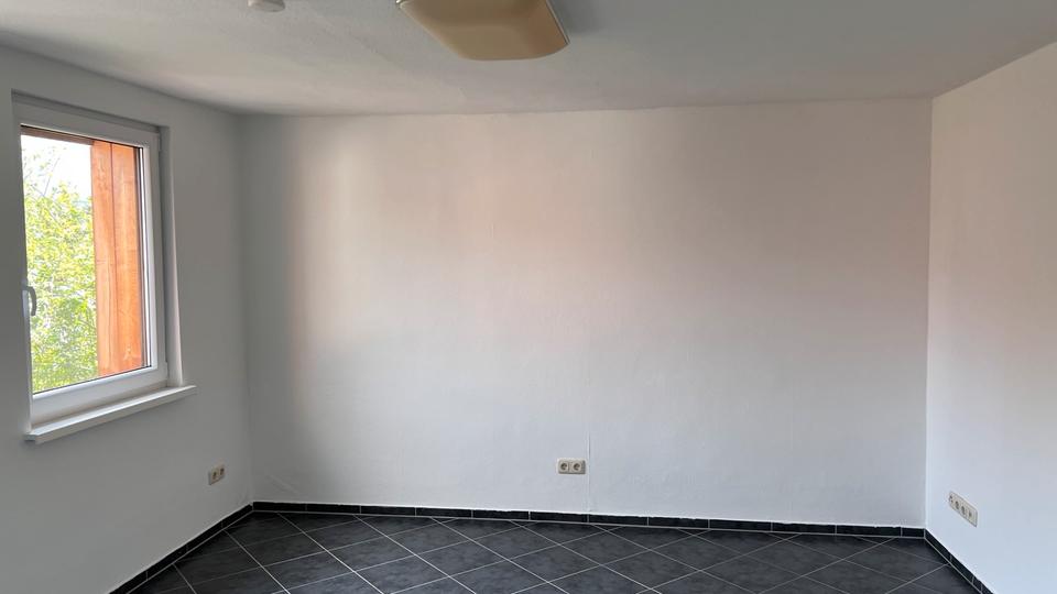 Erdgeschoßwohnung Breitungen/Werra Werra - 3 Zimmer, 85 m&sup2;, 650&euro; | Angebot:26517991