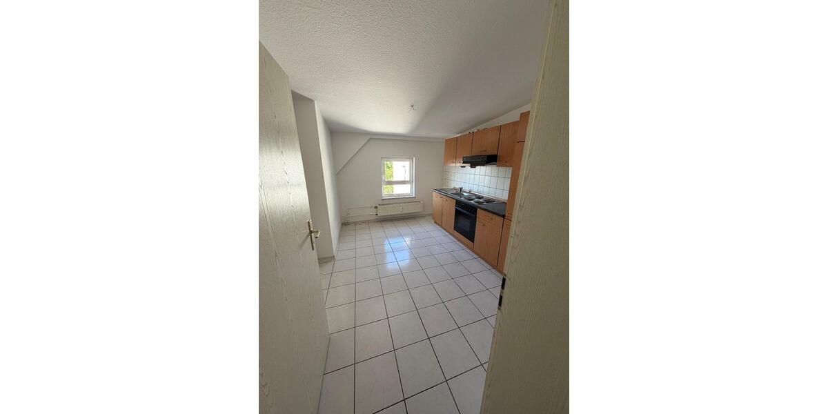 Dachgeschoßwohnung Halle (Saale) Am Wasserturm/Thaerviertel - 2 Zimmer, 58 m&sup2;, 420&euro; | Angebot:26398608