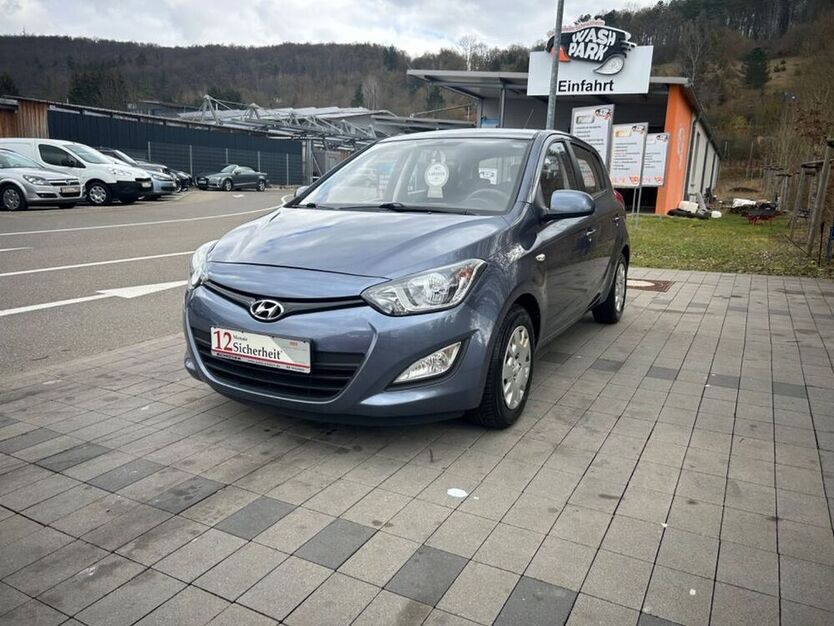 i20