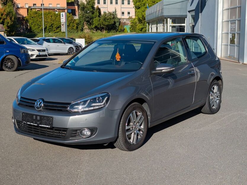 VW Golf 153.379 km 5.500 € Kirchberg 08107