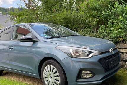 Hyundai i20 41.730 km 10.500 &euro; Suhl, Stadt 98527