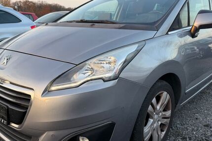 Peugeot 5008 232.000 km 5.600 € Wildau 15745