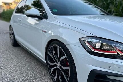 VW Golf 73.000 km 19.500 &euro; Oberammergau 82487