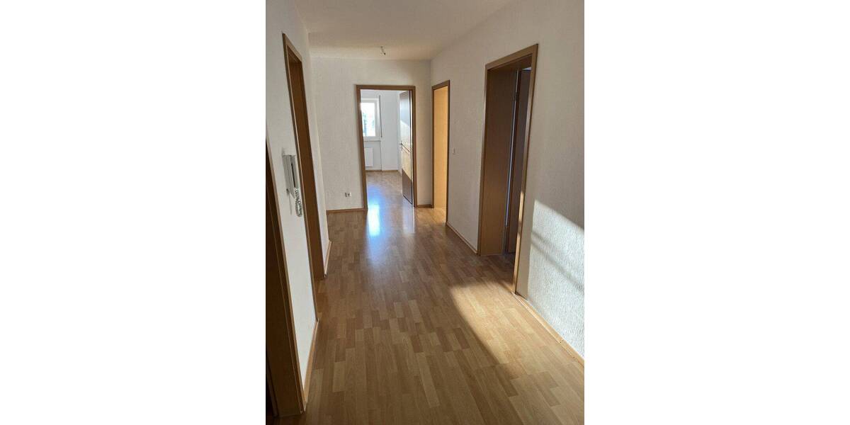 Etagenwohnung Schwetzingen - 3 Zimmer, 89 m&sup2;, 1.130&euro; | Angebot:26908888