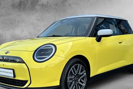 Mini Cooper SE 6.162 km 33.499 &euro; Kempen 47906