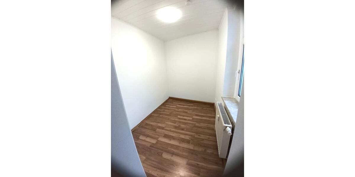 Etagenwohnung Rodewisch - 4 Zimmer, 75 m&sup2;, 425&euro; | Angebot:18916932