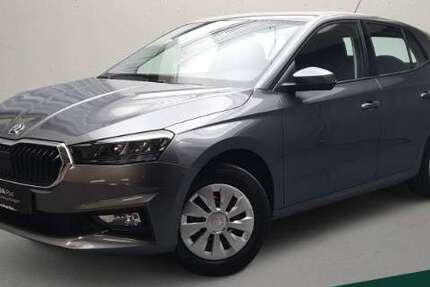 Skoda Fabia 2.860 km 18.290 &euro; Garmisch-Partenkirchen 82467