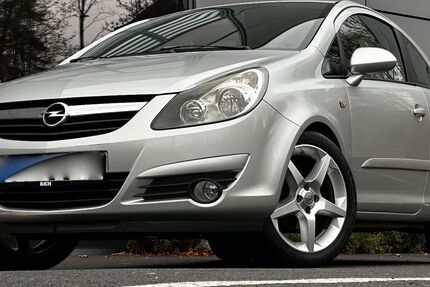 Opel Corsa 152.000 km 2.992 &euro; Siegen 57072