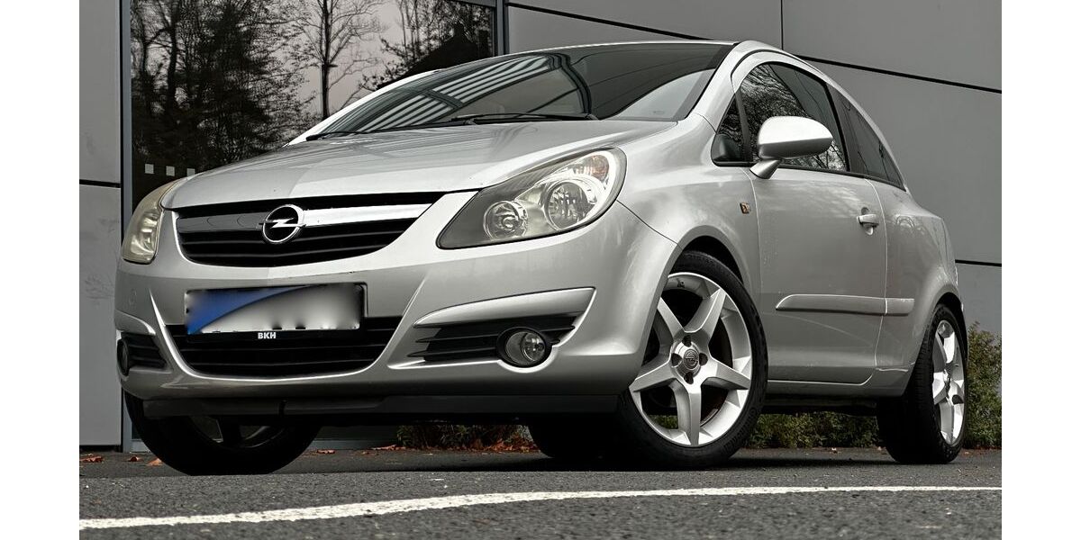 Opel Corsa 152.000 km 2.992 &euro; Siegen 57072