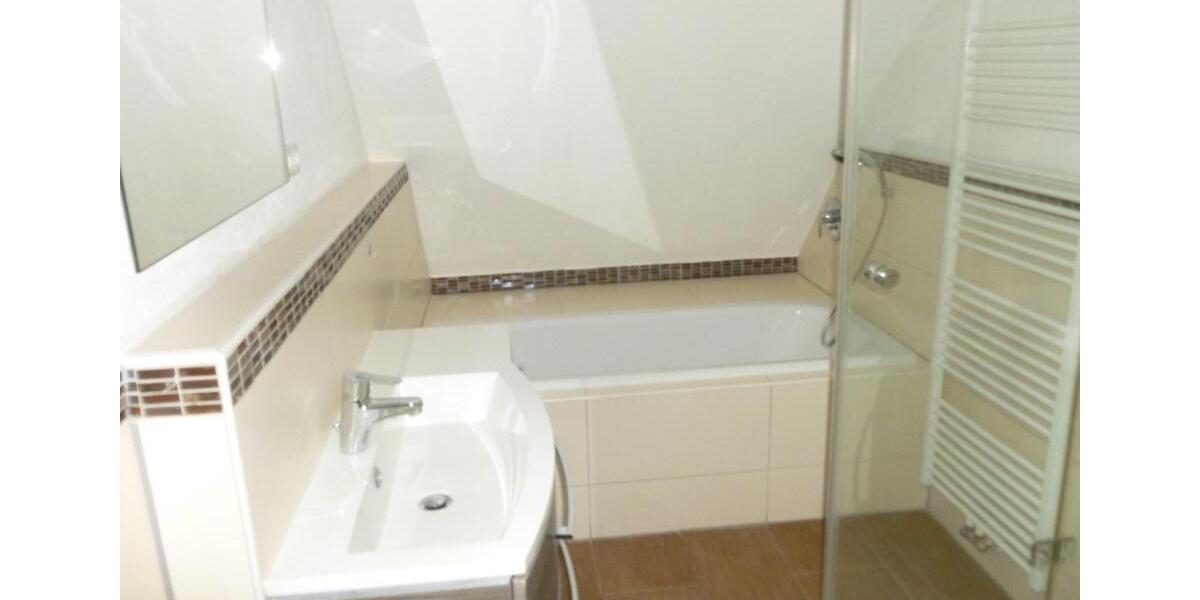 Dachgeschoßwohnung Ebermannstadt - 4 Zimmer, 123 m&sup2;, 950&euro; | Angebot:24354153