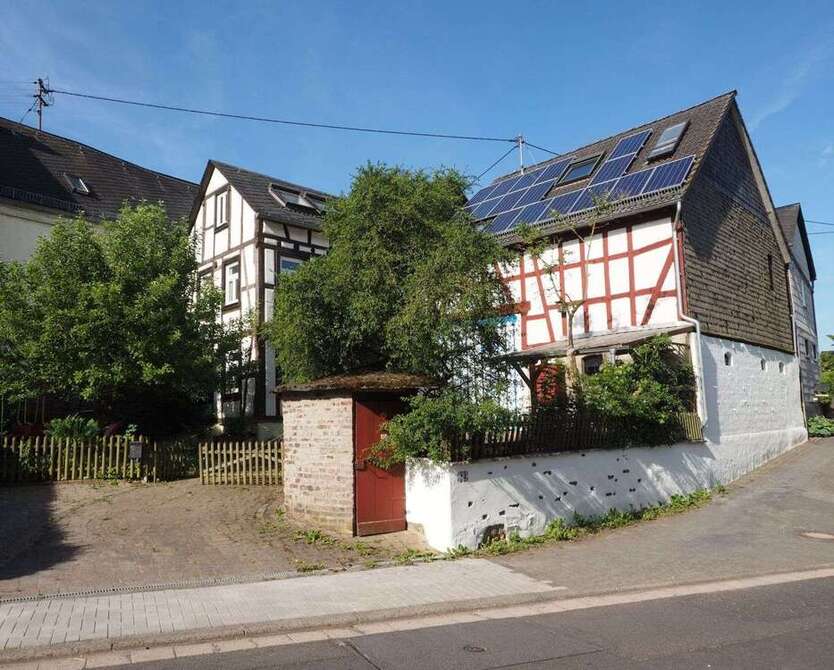 Haus zum Kaufen in Uhler 345.000 € 163 m²