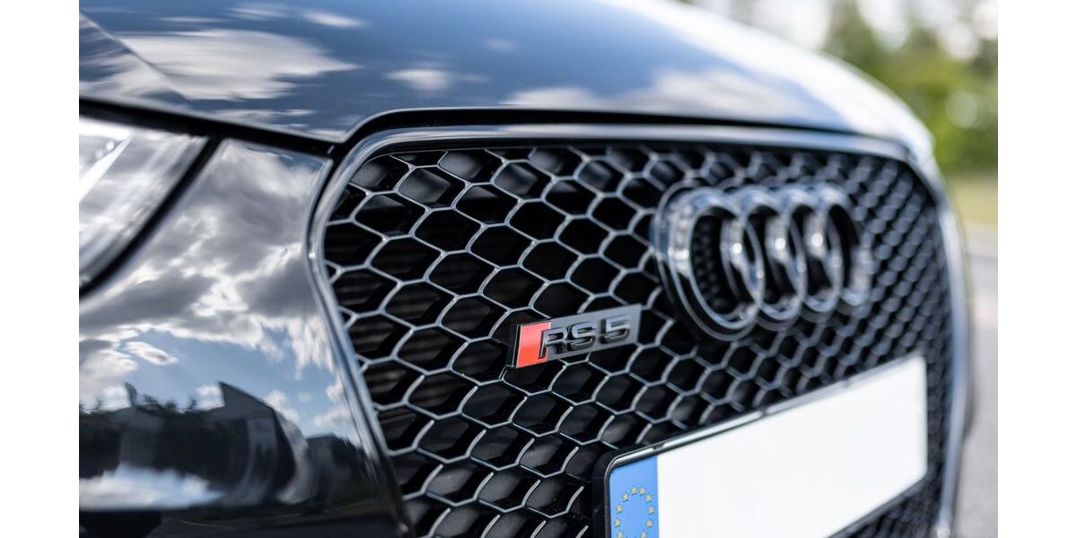 Audi RS5 42.000 km 54.900 &euro; Freudenberg 92272