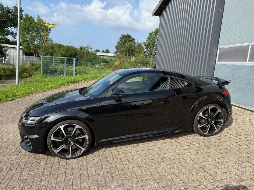 TT RS