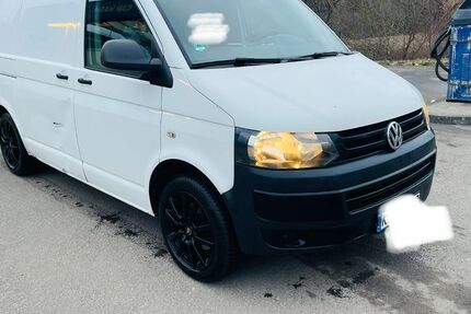 VW T5 Transporter 203.000 km 9.000 &euro; Landau 76855