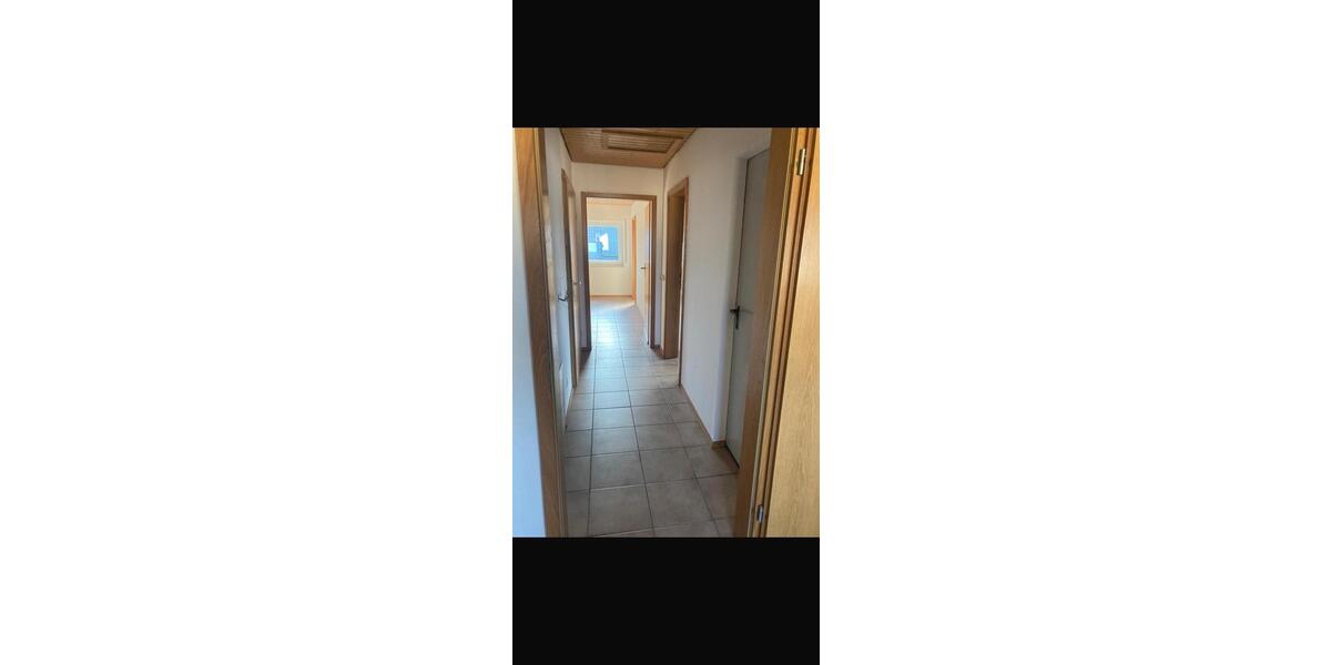 Dachgeschoßwohnung Ottersweier - 2 Zimmer, 70 m&sup2;, 540&euro; | Angebot:26268859