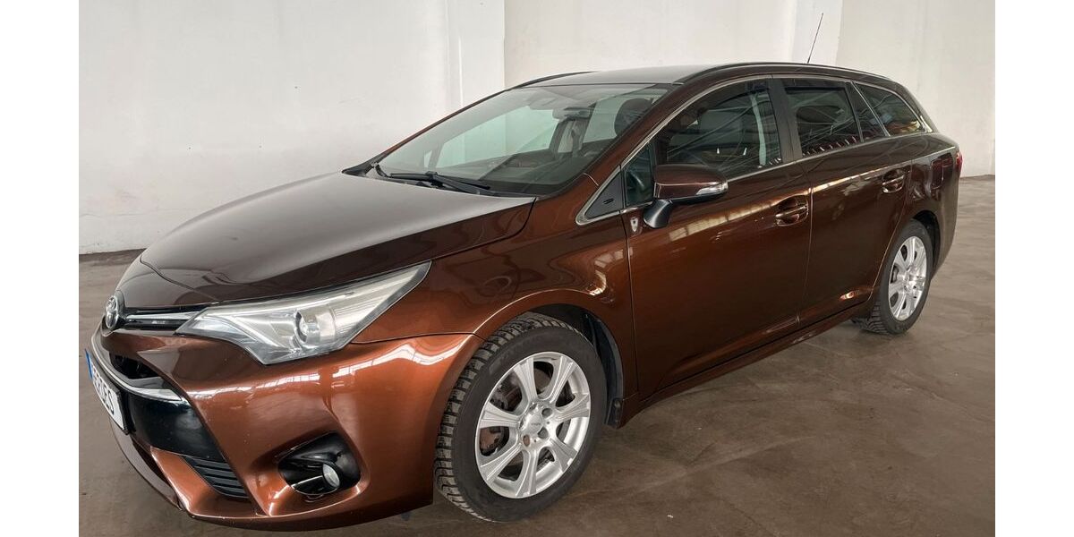 Toyota Avensis 210.000 km 9.290 &euro; Delmenhorst 27751