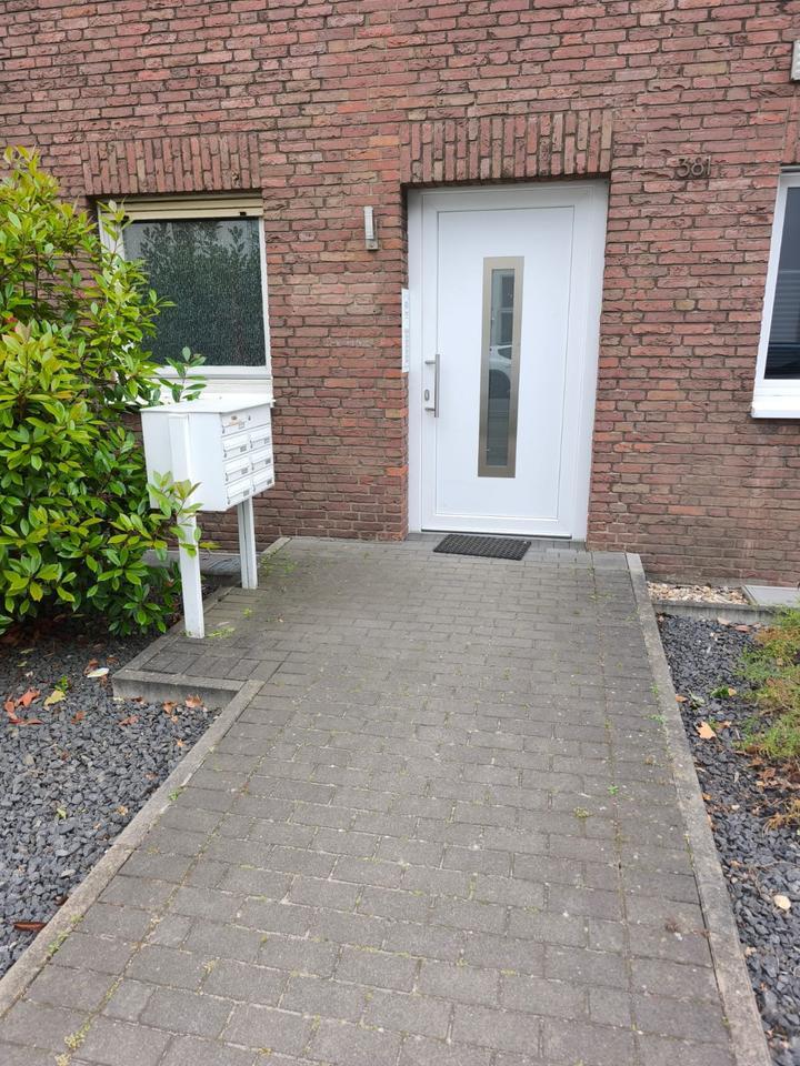 Schöne 3 Zimmer-Wohnung mit EBK in Krefeld-Fischeln