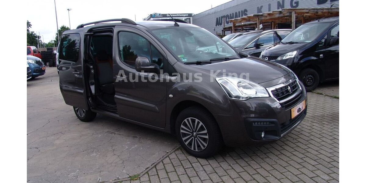 Peugeot Partner 83.000 km 12.400 &euro; Berlin 12681