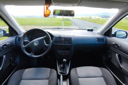 VW Golf 153.000 km 2.200 &euro; Bad Steben 95138