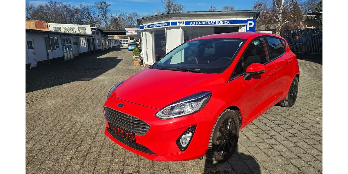 Ford Fiesta 52.842 km 9.990 &euro; Dessau-Roßlau 06844