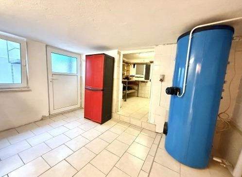 Einfamilienhaus Floß - 7 Zimmer, 182 m&sup2;, 1.490&euro; | Angebot:26815980