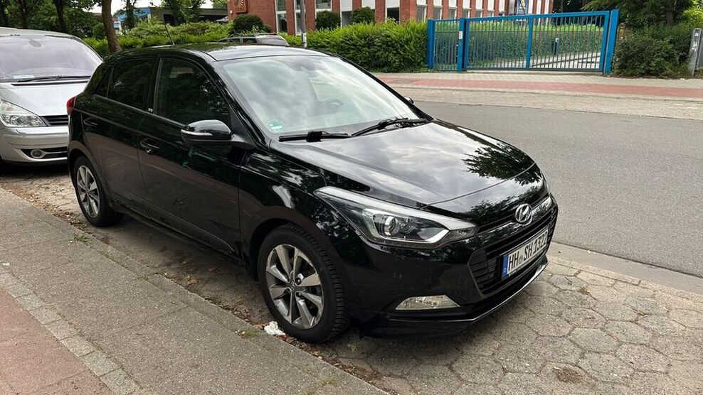 i20