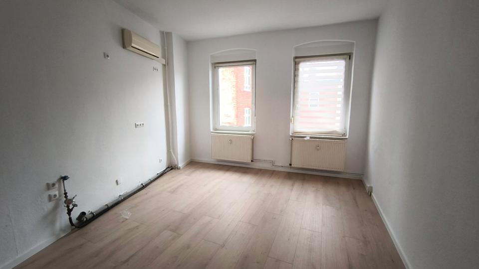 Etagenwohnung Burg - 2 Zimmer, 75 m&sup2;, 450&euro; | Angebot:25900170