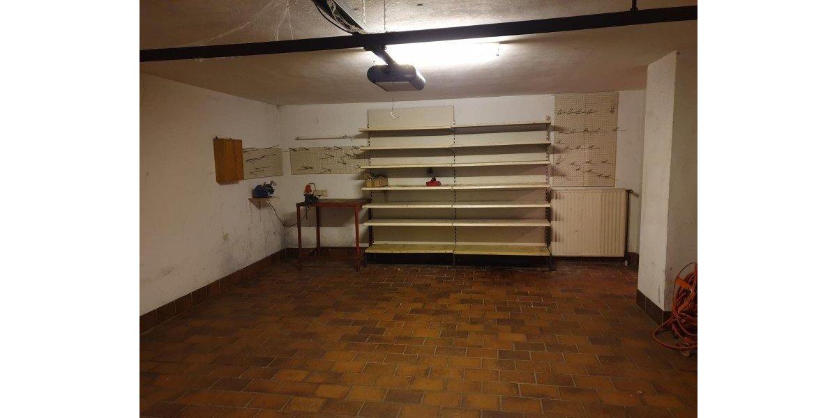 Mehrfamilienhaus, Wohnhaus Eschwege - 7 Zimmer, 252 m&sup2;, 375.000&euro; | Angebot:26716962