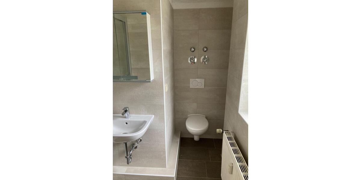 Erdgeschoßwohnung Naumburg (Saale) - 3 Zimmer, 75 m&sup2;, 400&euro; | Angebot:26405526