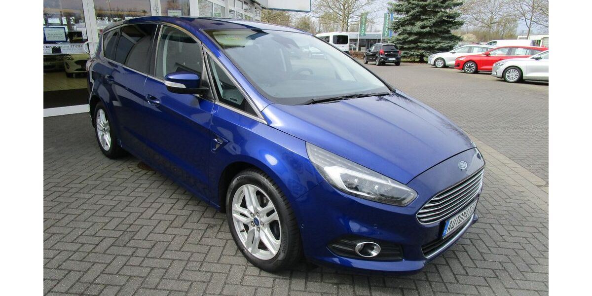 Ford S-Max 132.000 km 12.990 &euro; Dessau-Roßlau 06847