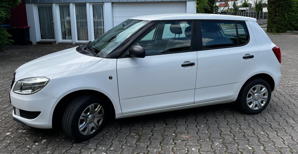 Skoda Fabia 76.000 km 5.490 &euro; Hameln 31789