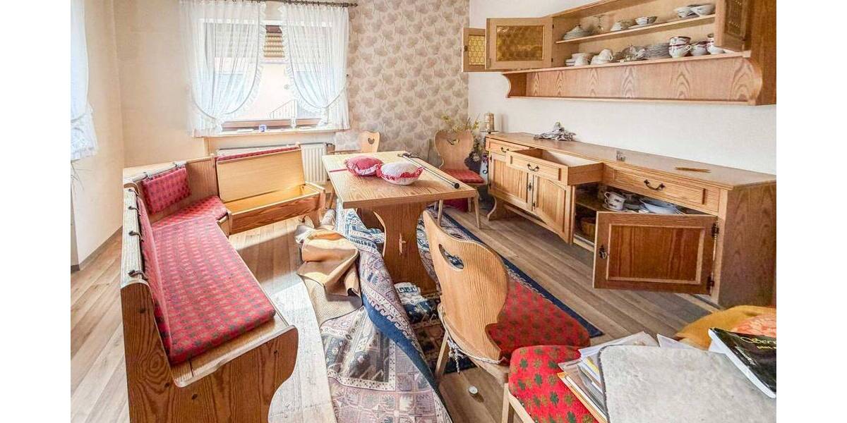 Mehrfamilienhaus, Wohnhaus Röttenbach - 8 Zimmer, 240 m&sup2;, 565.000&euro; | Angebot:26657820