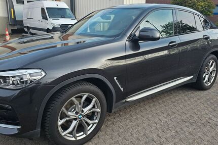 BMW X4 49.700 km 33.470 &euro; Hamburg 21079