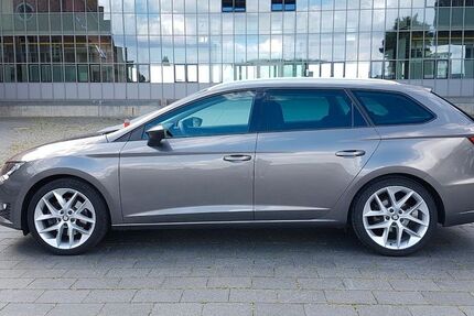 Seat Leon 180.000 km 10.200 € Rostock - Lütten Klein 18107