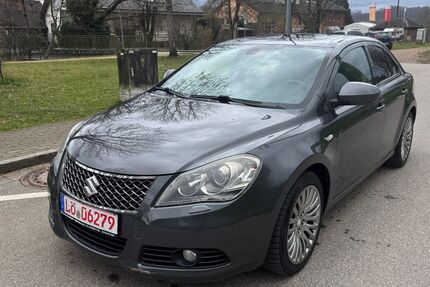 Suzuki Kizashi 248.300 km 3.750 &euro; Maulburg 79689