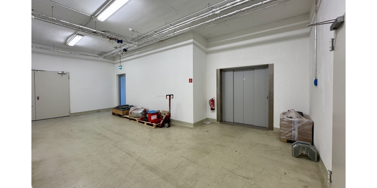 Lagerfläche ab sofort verfügbar - am Industrie- und Logistikstandort - Gewerbeobjekt Dornstadt | Angebot:26000924