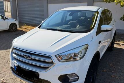 Ford Kuga 166.000 km 11.500 &euro; Neunkirchen 66540