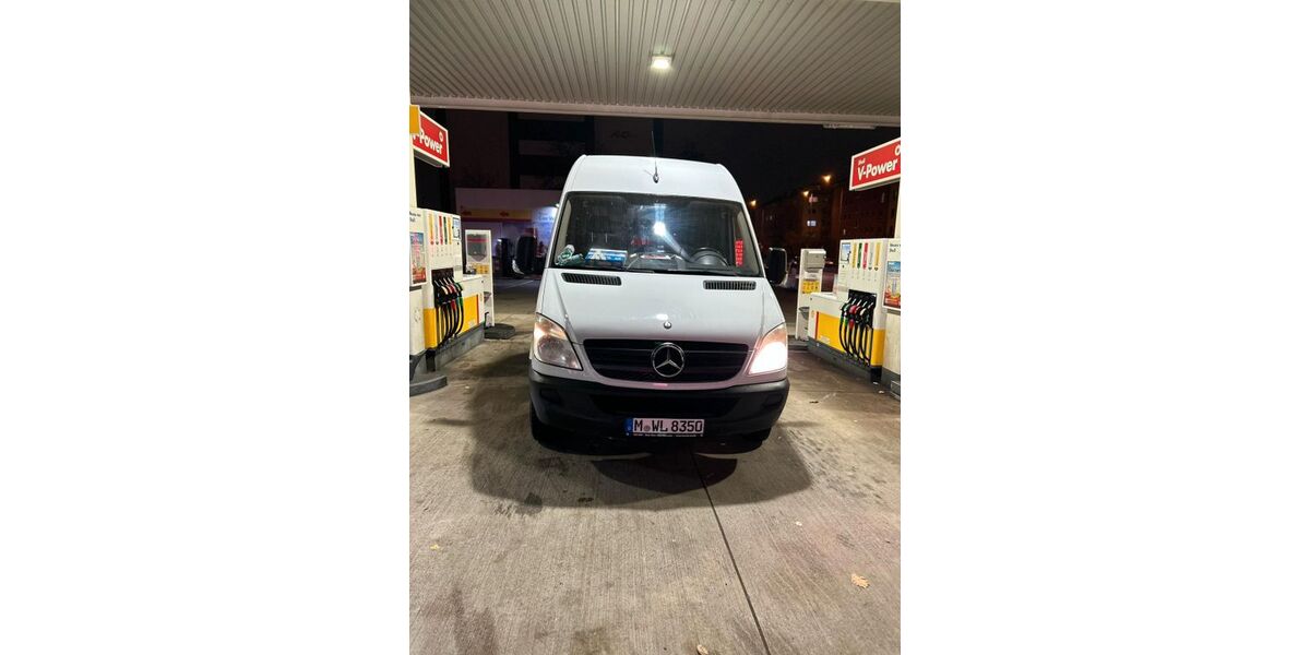Mercedes-Benz Sprinter 270.000 km 5.490 € München 80933