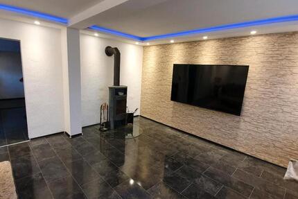 Gepflegte Doppelhaushälfte mit großem Grundstück und ruhiger Lage 7 zimmer