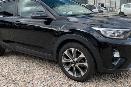 Kia Stonic 87.960 km 11.490 &euro; Berlin-Spandau 13597
