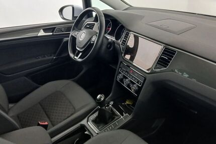 VW Golf Sportsvan 40.100 km 17.490 &euro; Puchheim bei München 82178