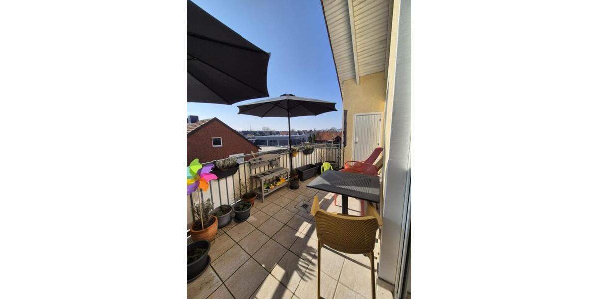 Dachgeschoßwohnung Uetze - 4 Zimmer, 111 m&sup2;, 860&euro; | Angebot:25434083