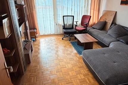 Wohnung Villingen-Schwenningen Schwenningen - 2.5 Zimmer, 68 m&sup2;, 700&euro; | Angebot:25378372