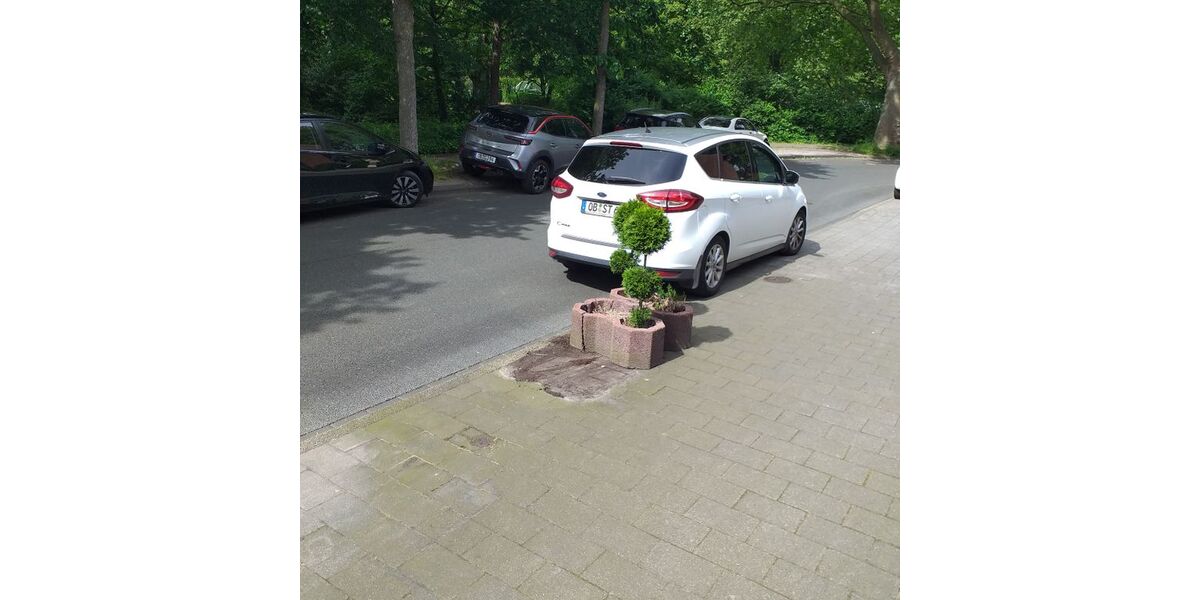 Ford C-Max 106.500 km 10.500 &euro; Oberhausen 46049